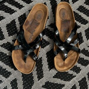 Abella Women's Black Sandals